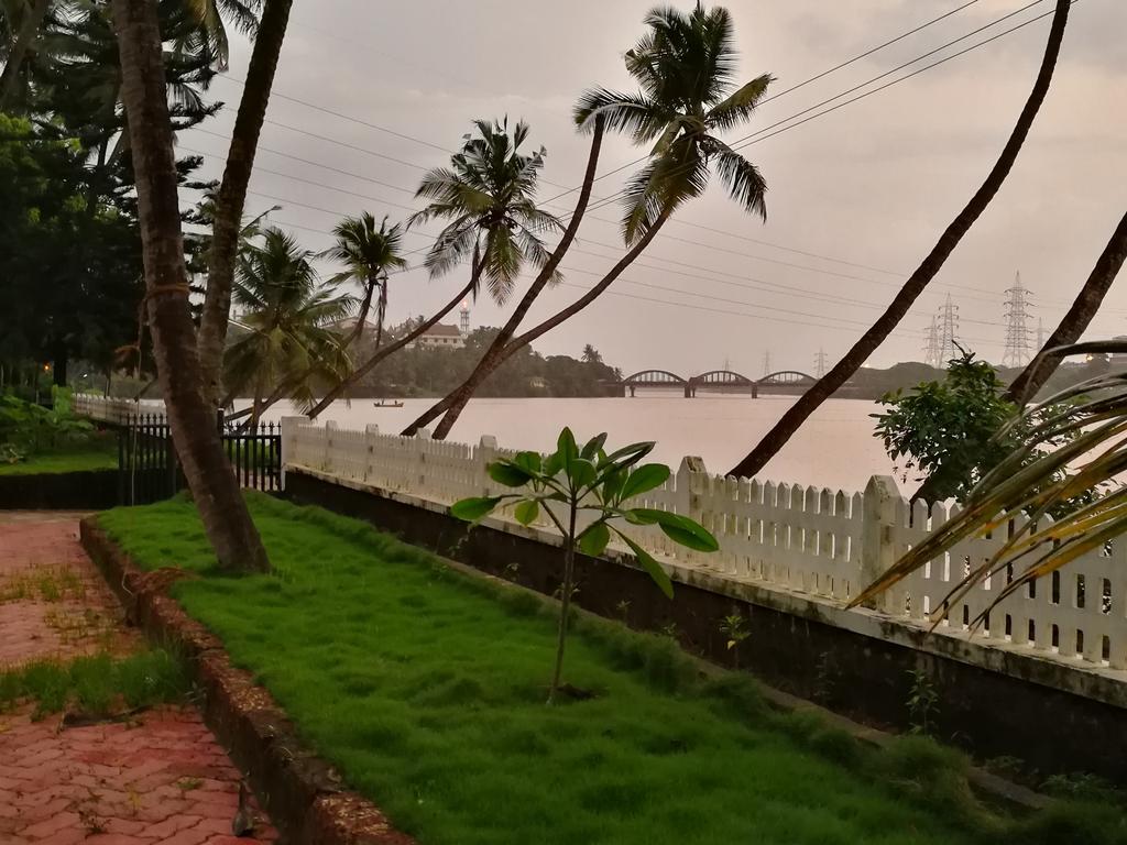 Nisarga Nirvana River House Mangalore Ngoại thất bức ảnh